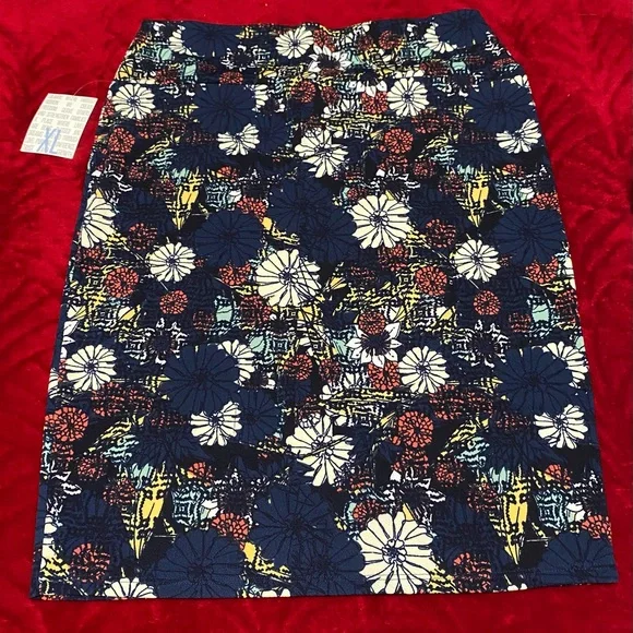 CLOSET CLEAR OUT ALL LULAROE MAKE AN OFFER BUNDLE NWT XL High Waisted Stretch ❤️ - Picture 10 of 13